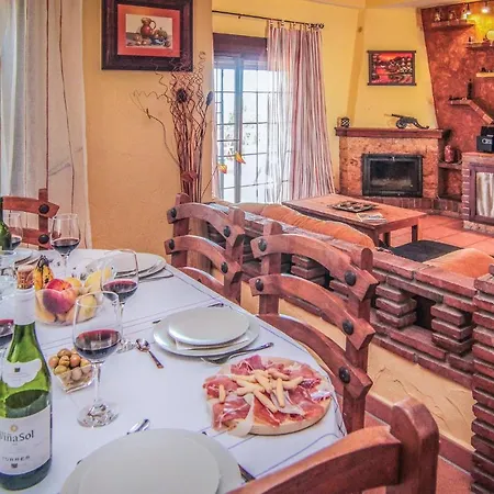 Four Bedroom Holiday In 펜션 *