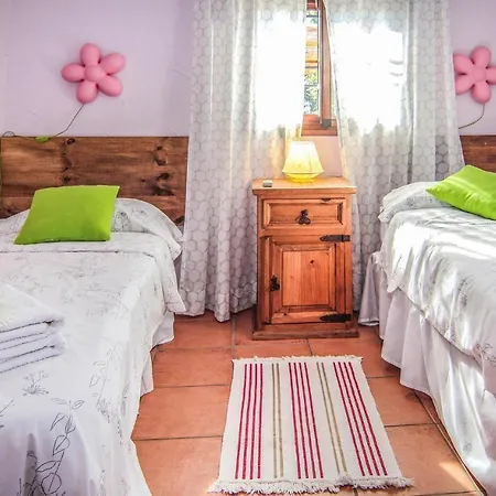 Four Bedroom Holiday In 미하스