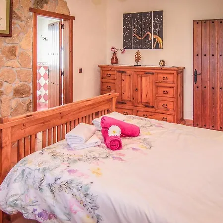 Four Bedroom Holiday In *